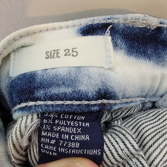 Madewell Light Storm Acid Wash Crop Skinny Jeans - Picture 14 of 14